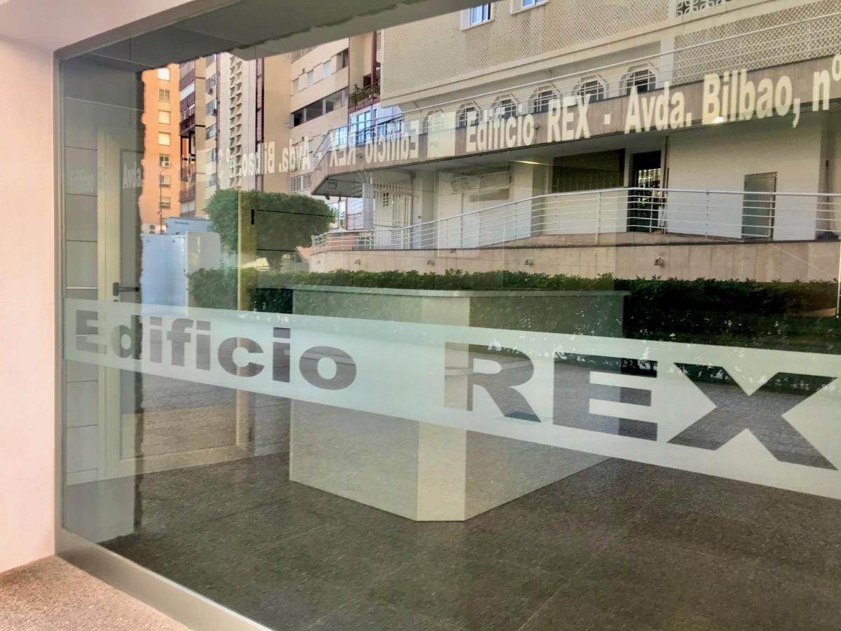Rex Apartment Levante Beach Бенидорм Екстериор снимка